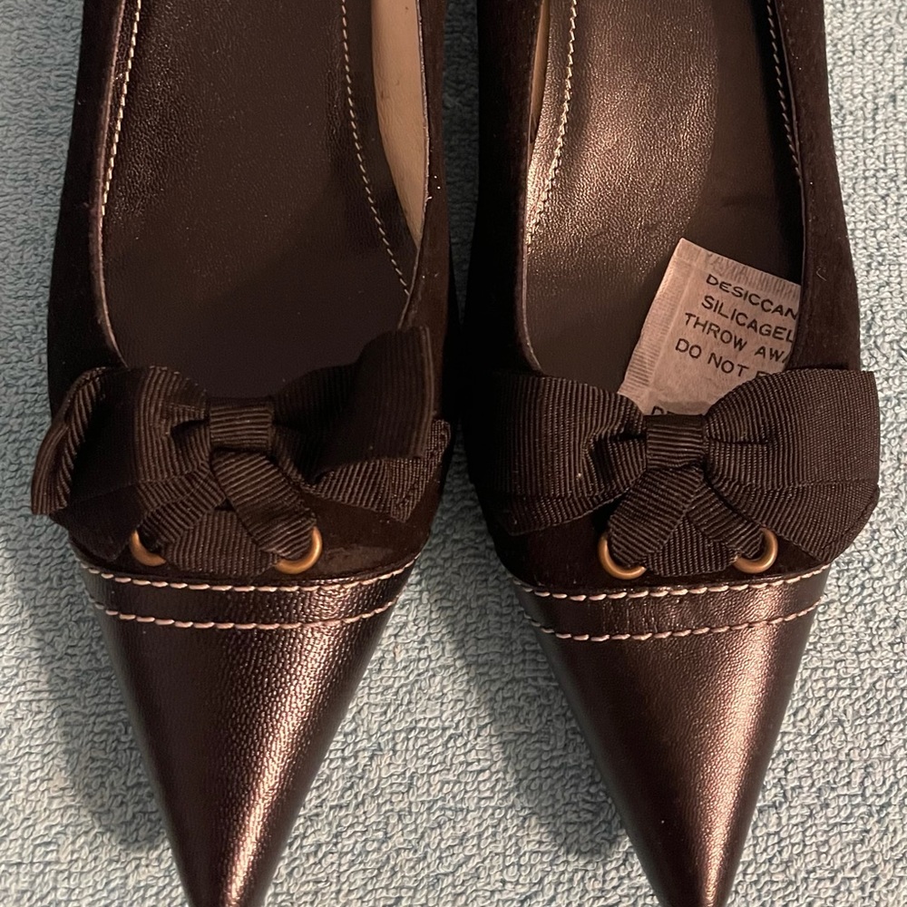 Ladies leather Coach dress shoes